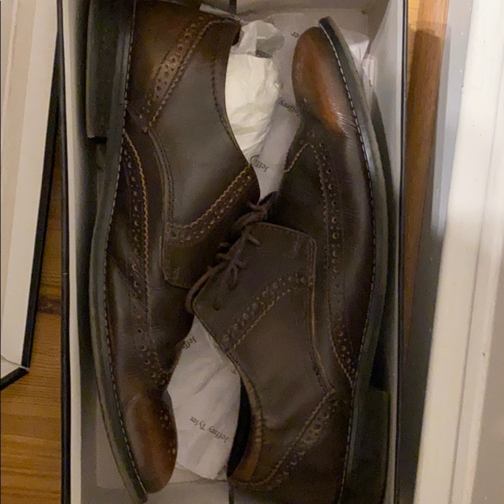 Dress up or down Oxfords